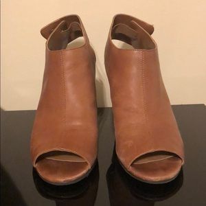 Nine West brown block heel